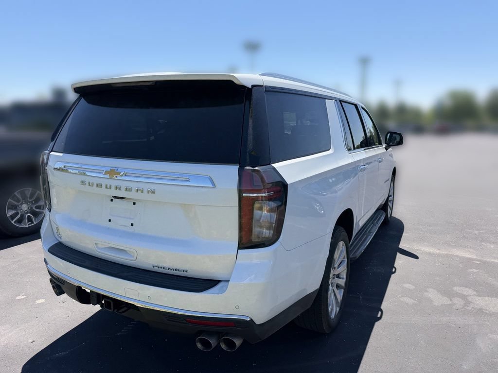 Used 2024 Chevrolet Suburban Premier AWD/4WD image 6