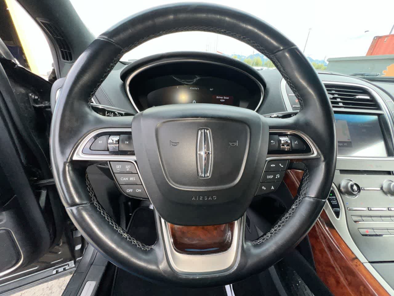 Used 2019 Lincoln Nautilus Select AWD/4WD image 14