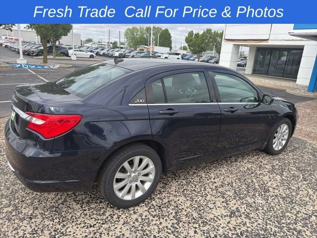 Used 2012 Chrysler 200 Touring FWD image 5