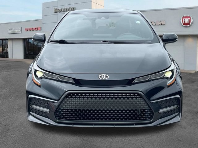 Used 2020 Toyota Corolla SE FWD image 2
