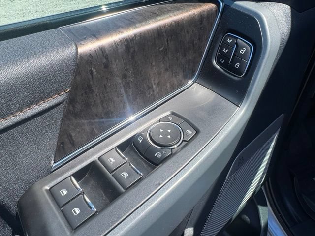 Used 2022 Ford F150 Lightning Lariat AWD/4WD image 27