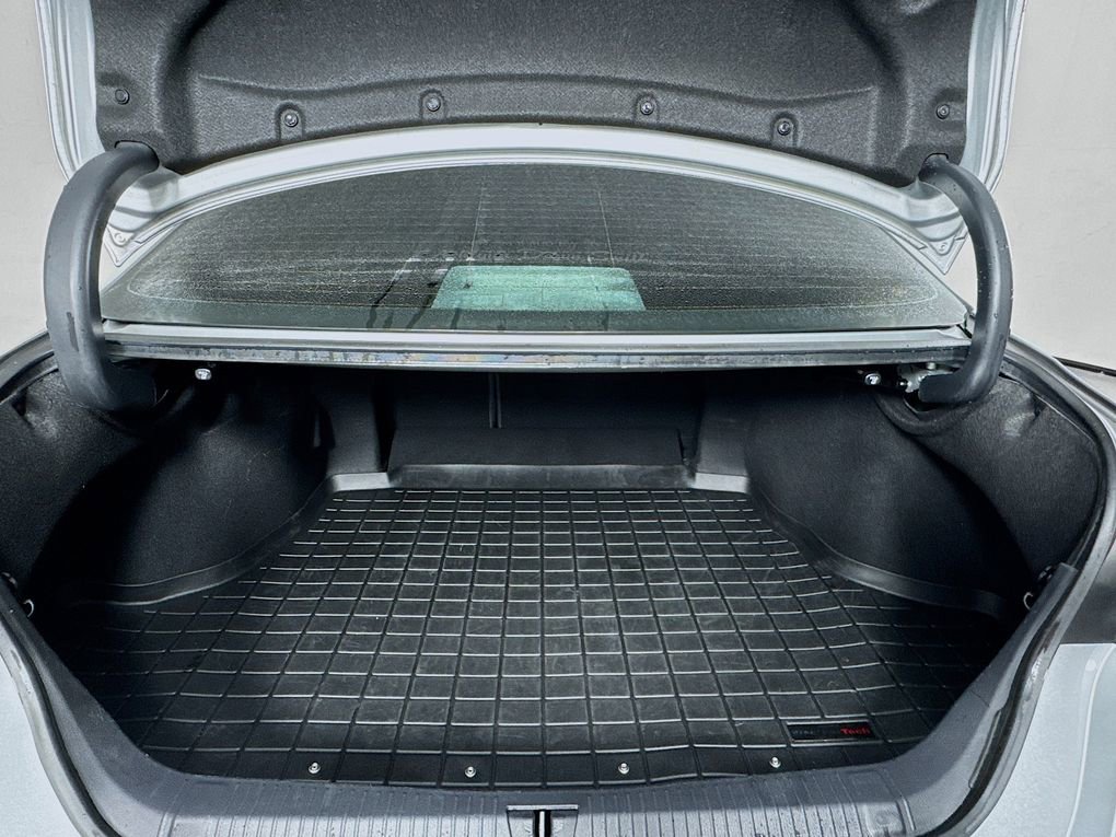 Used 2021 Toyota Avalon XSE image 31