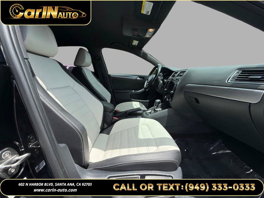Used 2016 Volkswagen Jetta Sport FWD image 15