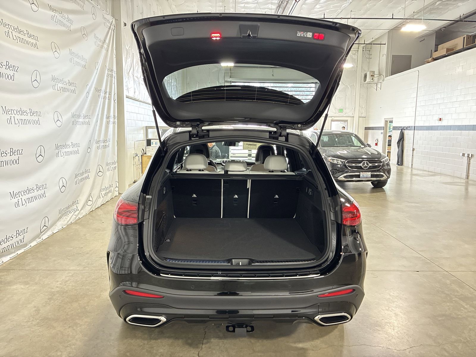 New 2025 Mercedes-Benz GLC 300 4MATIC image 15