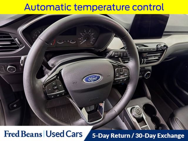 Used 2022 Ford Escape SEL AWD/4WD image 12