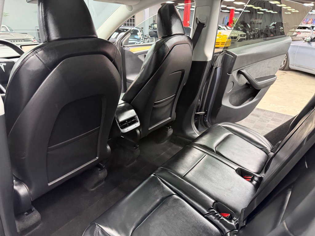 Used 2023 Tesla Model Y Long Range AWD/4WD image 37