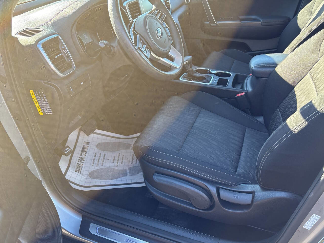 Used 2020 Kia Sportage LX image 6