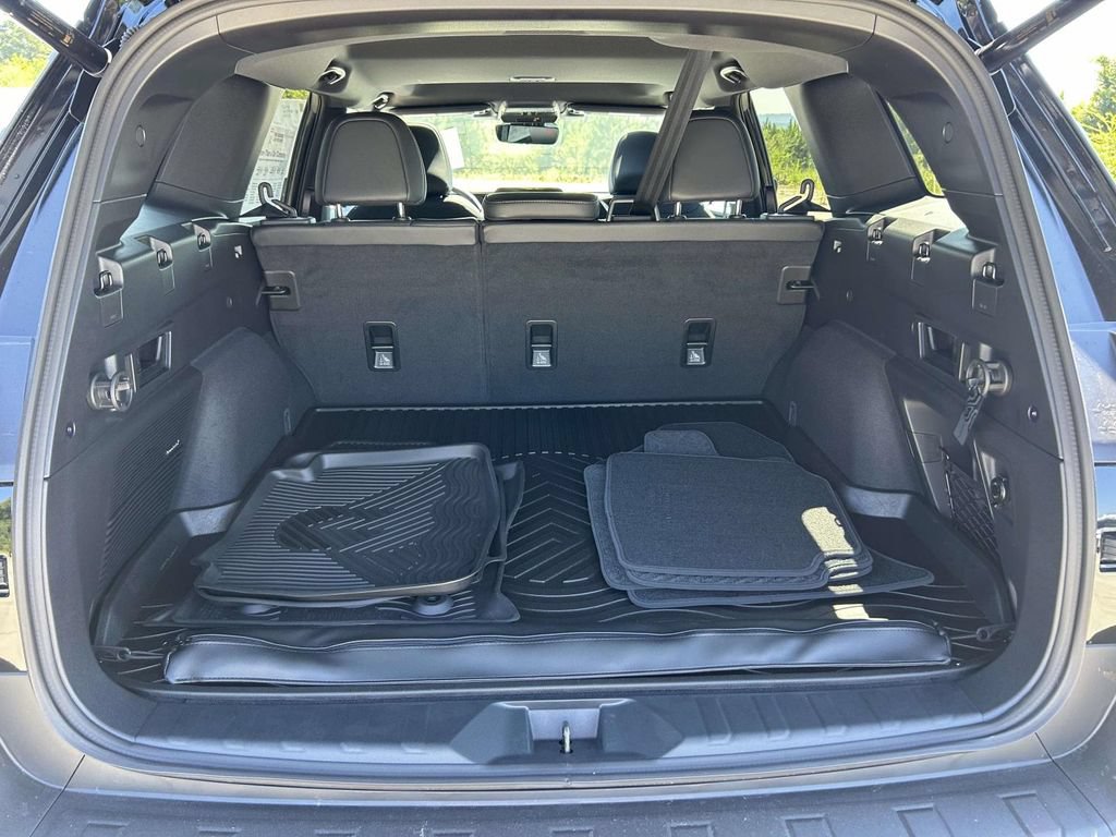 New 2026 Subaru Outback Limited XT AWD/4WD image 8
