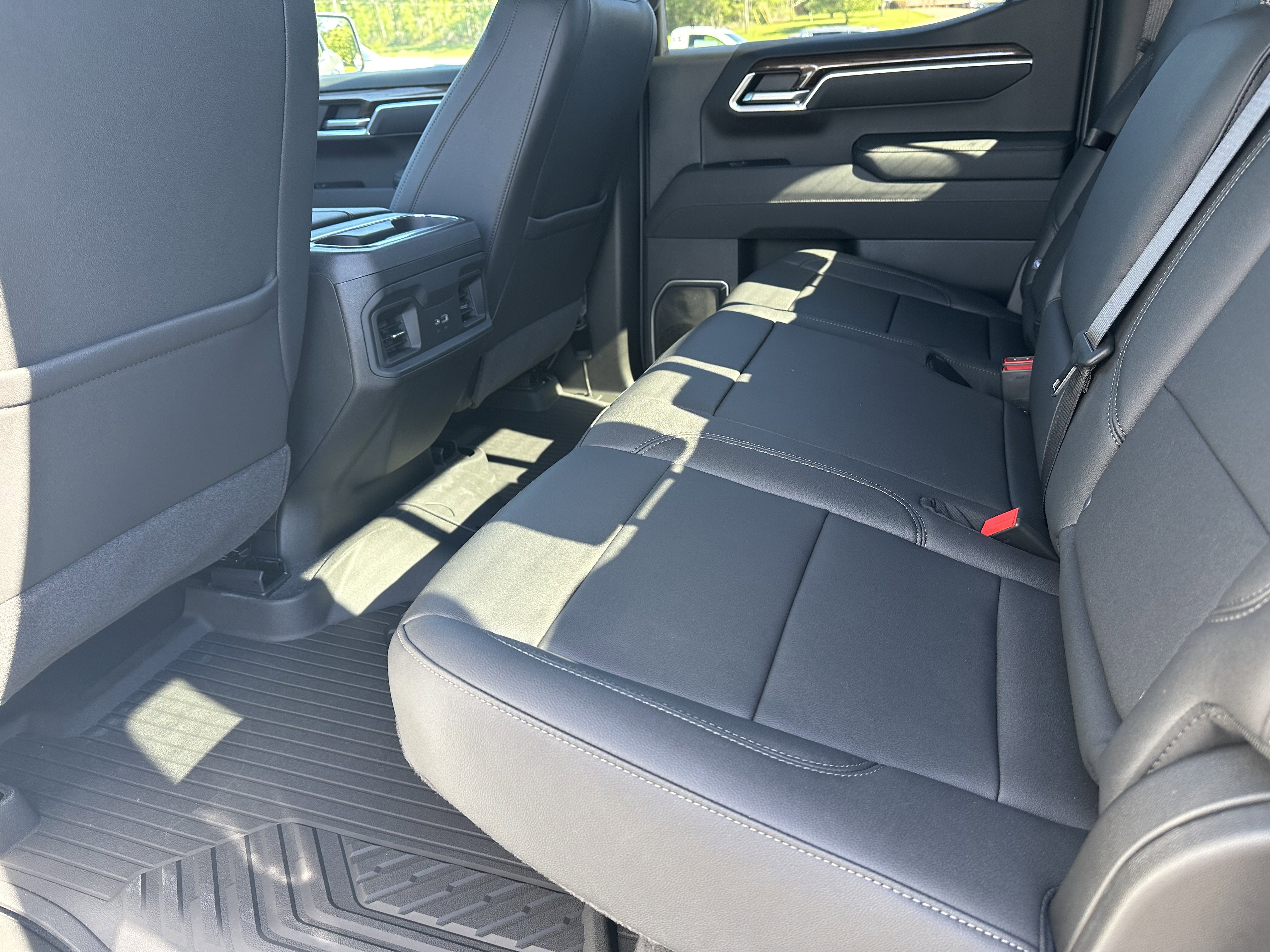 New 2026 Chevrolet Silverado 1500 RST AWD/4WD image 13