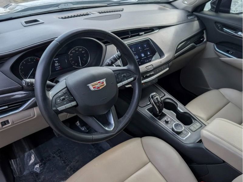 Used 2020 Cadillac XT4 Premium Luxury w/ Driver Awareness Package FWD image 18