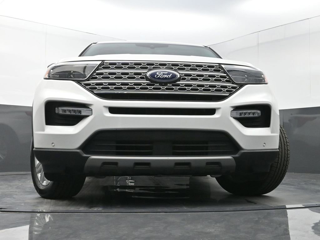 Used 2022 Ford Explorer Limited w/ Equipment Group 301A image 28