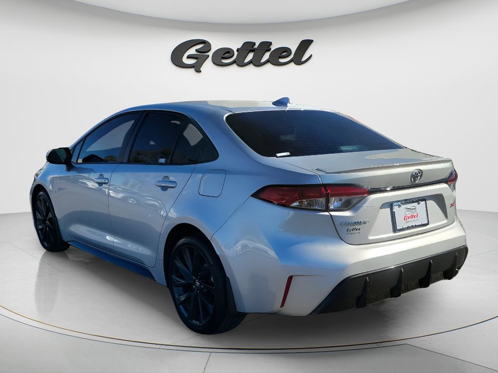 Used 2025 Toyota Corolla SE image 6
