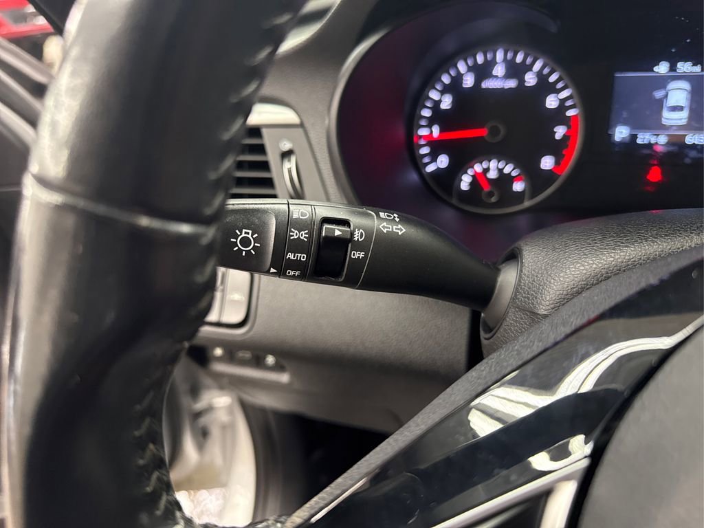 Used 2019 Kia Optima EX image 24