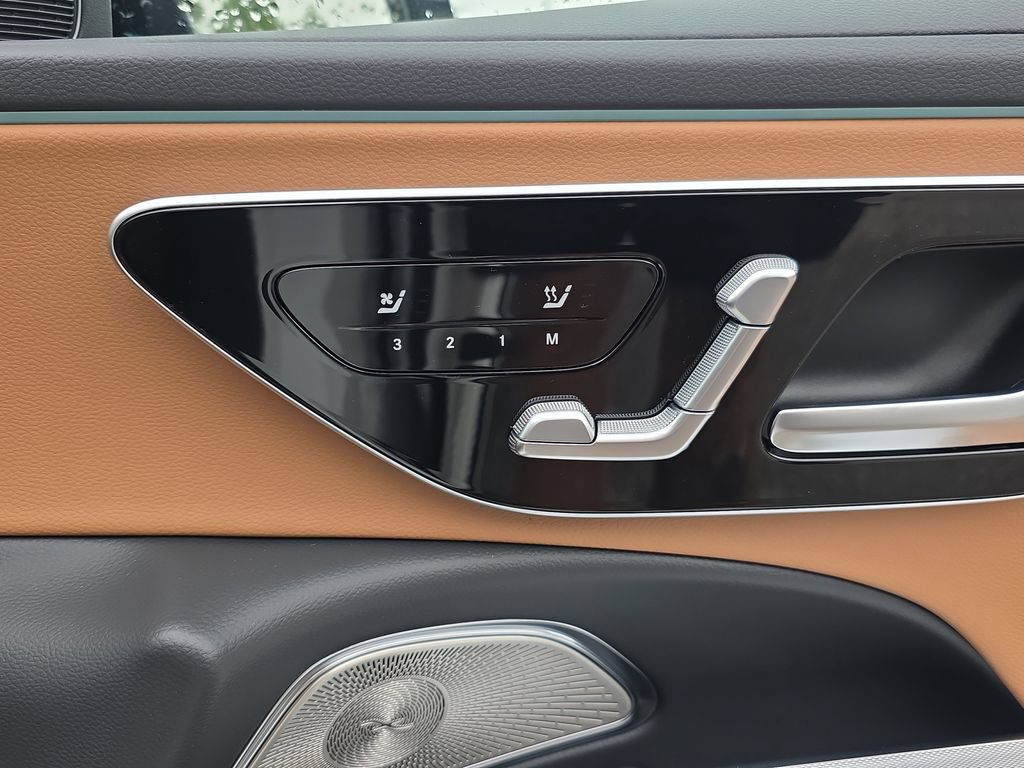 New 2026 Mercedes-Benz E 350 4MATIC Sedan image 17