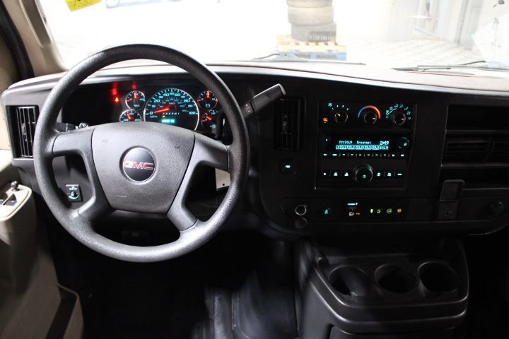 Used 2024 GMC Savana 3500 Extended image 20