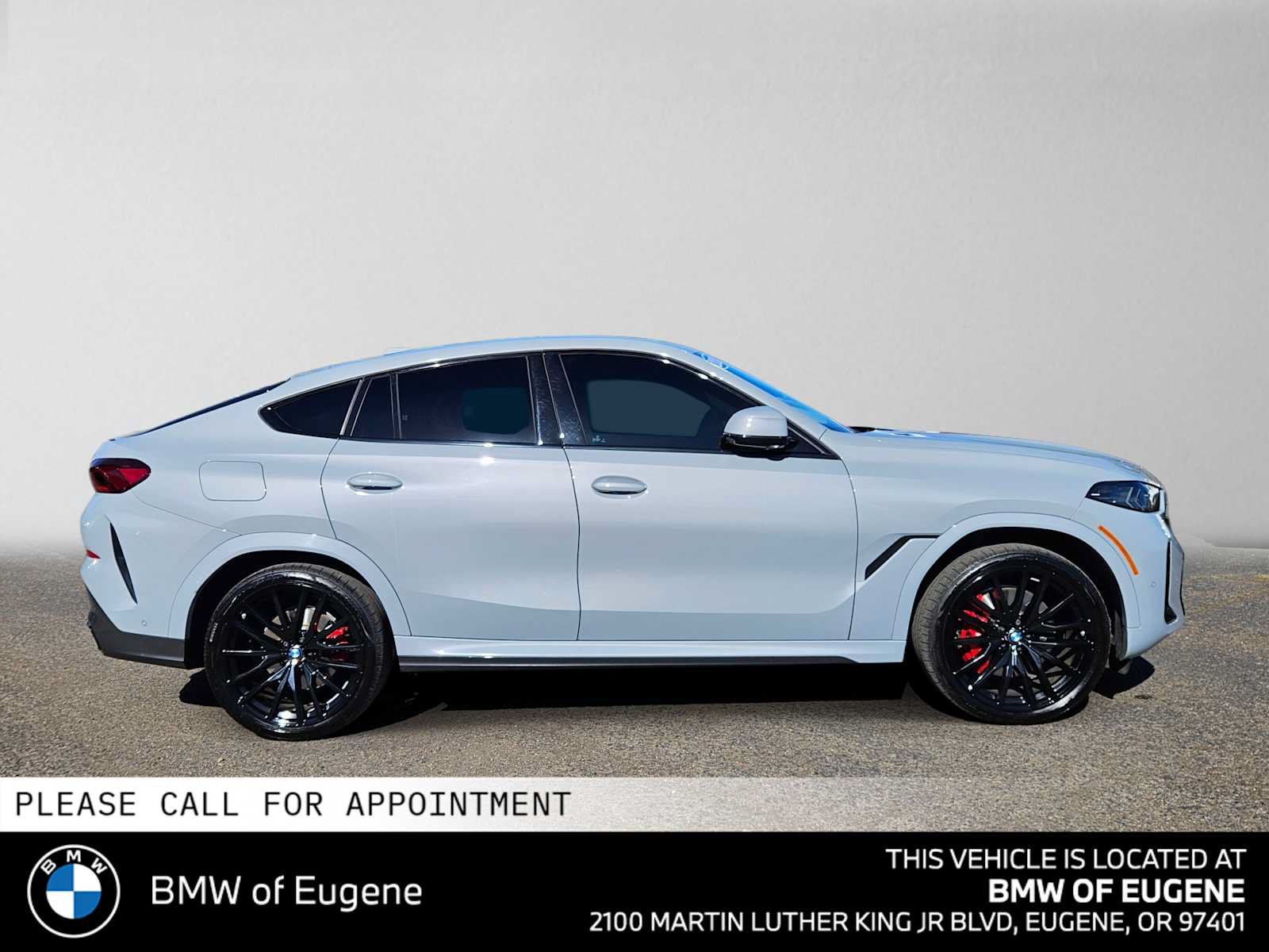 Used 2024 BMW X6 xDrive40i w/ Executive Package AWD/4WD image 2