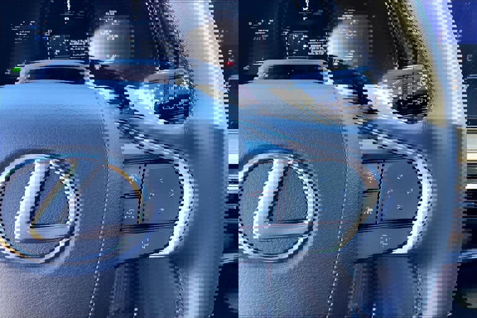 Used 2025 Lexus RX 350 Premium Plus w/ Convenience Package image 25