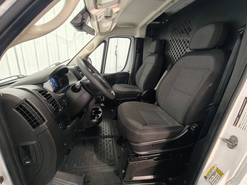 Used 2025 RAM ProMaster 2500 w/ U-Haul Equipment Group FWD image 23