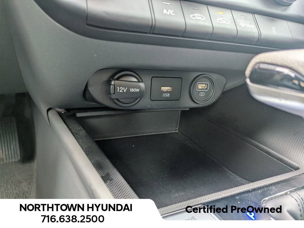 Certified 2023 Hyundai Elantra SE image 17