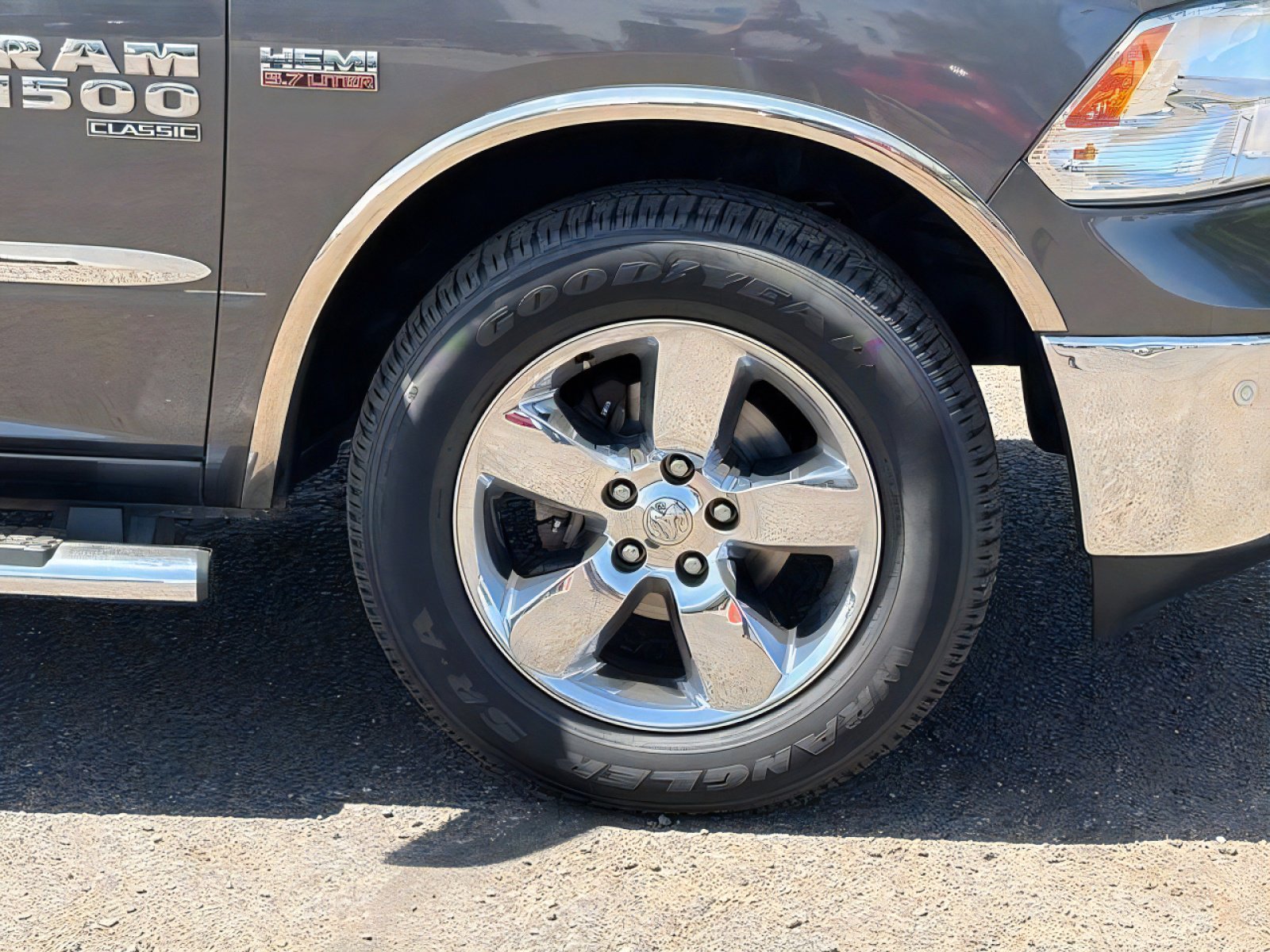 Used 2019 RAM 1500 Big Horn RWD image 9