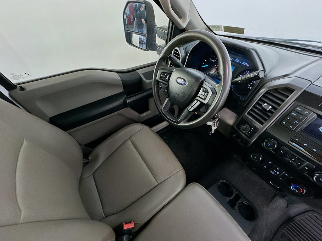 Used 2020 Ford F550 4x4 Regular Cab Super Duty image 9