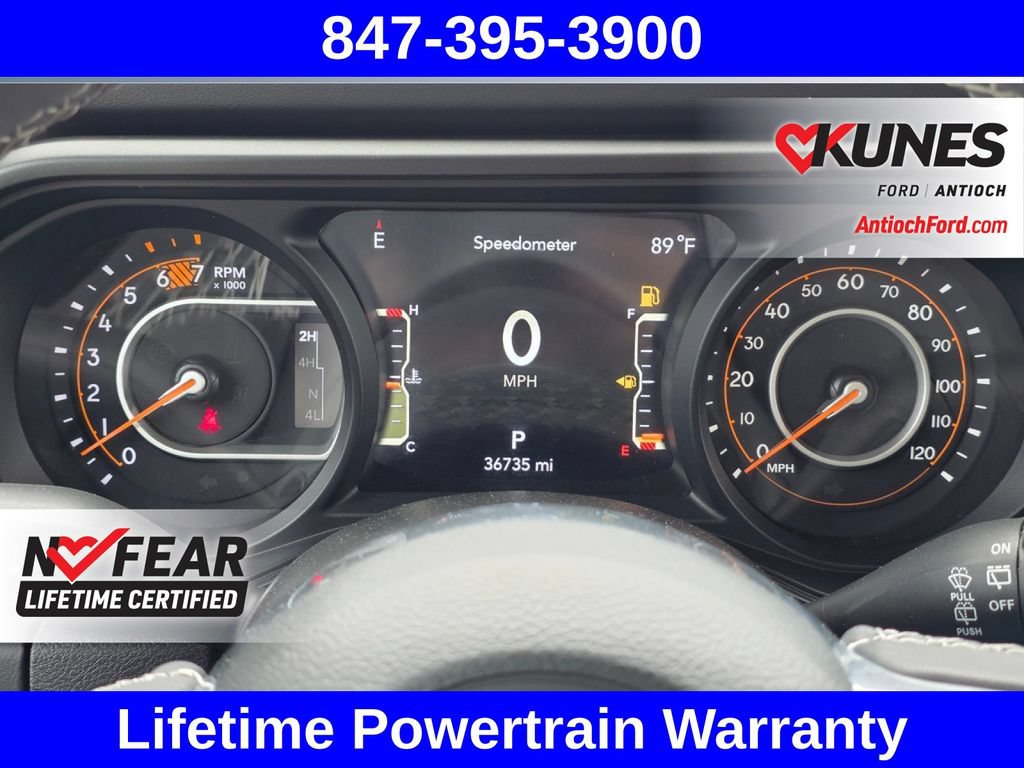 Used 2025 Jeep Wrangler Unlimited Sahara AWD/4WD image 21