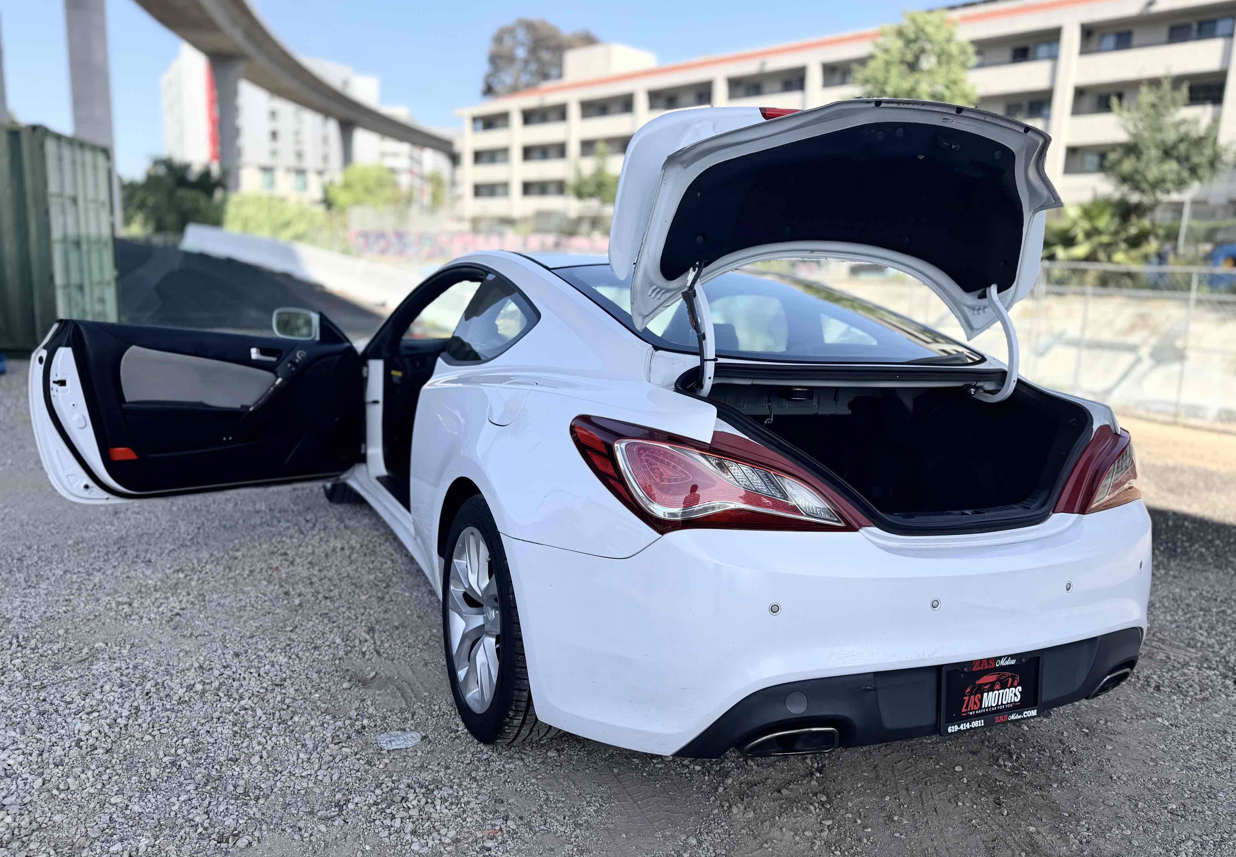 Used 2014 Hyundai Genesis 2.0T image 10