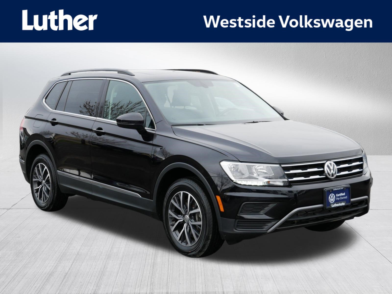 Certified 2020 Volkswagen Tiguan SE w/ Panoramic Sunroof Package image 1