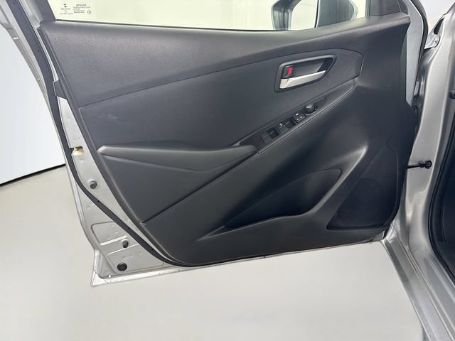 Used 2019 Toyota Yaris LE FWD image 12