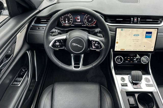 Certified 2024 Jaguar XF R-Dynamic SE AWD/4WD image 13
