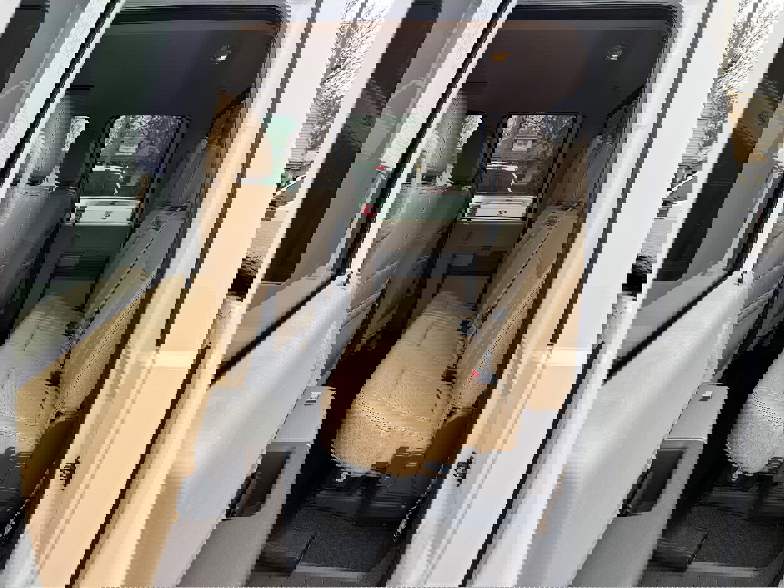 Used 2015 Ford F250 Lariat w/ Lariat Ultimate Package image 11