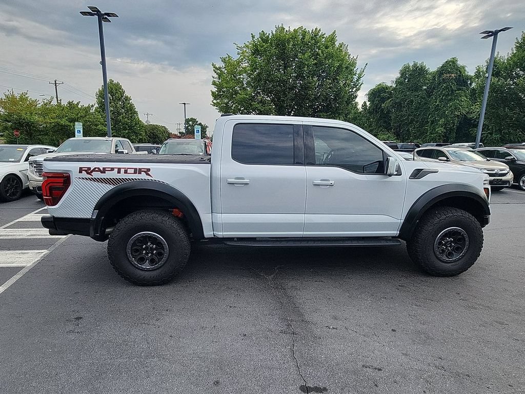 Used 2025 Ford F150 Raptor AWD/4WD image 9