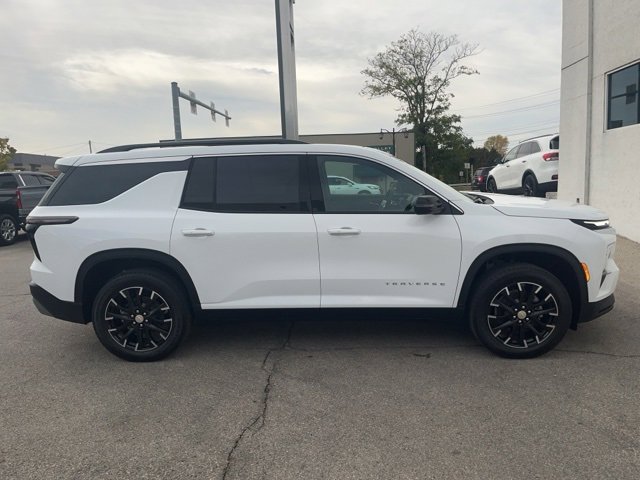 New 2026 Chevrolet Traverse LT w/ Sun and Wheel Package image 6