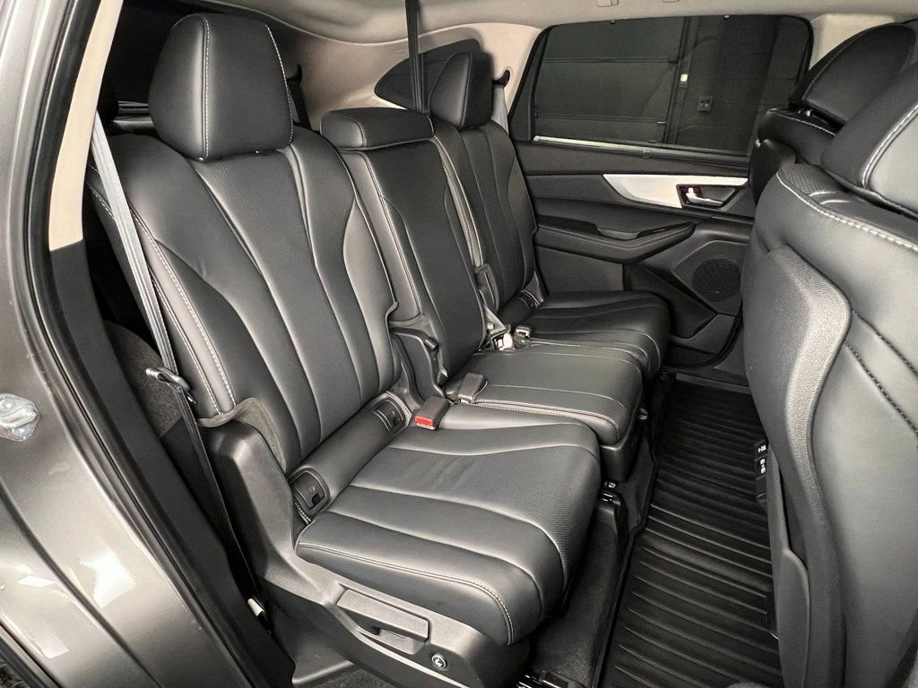 Used 2024 Acura MDX SH-AWD w/ Technology Package image 12