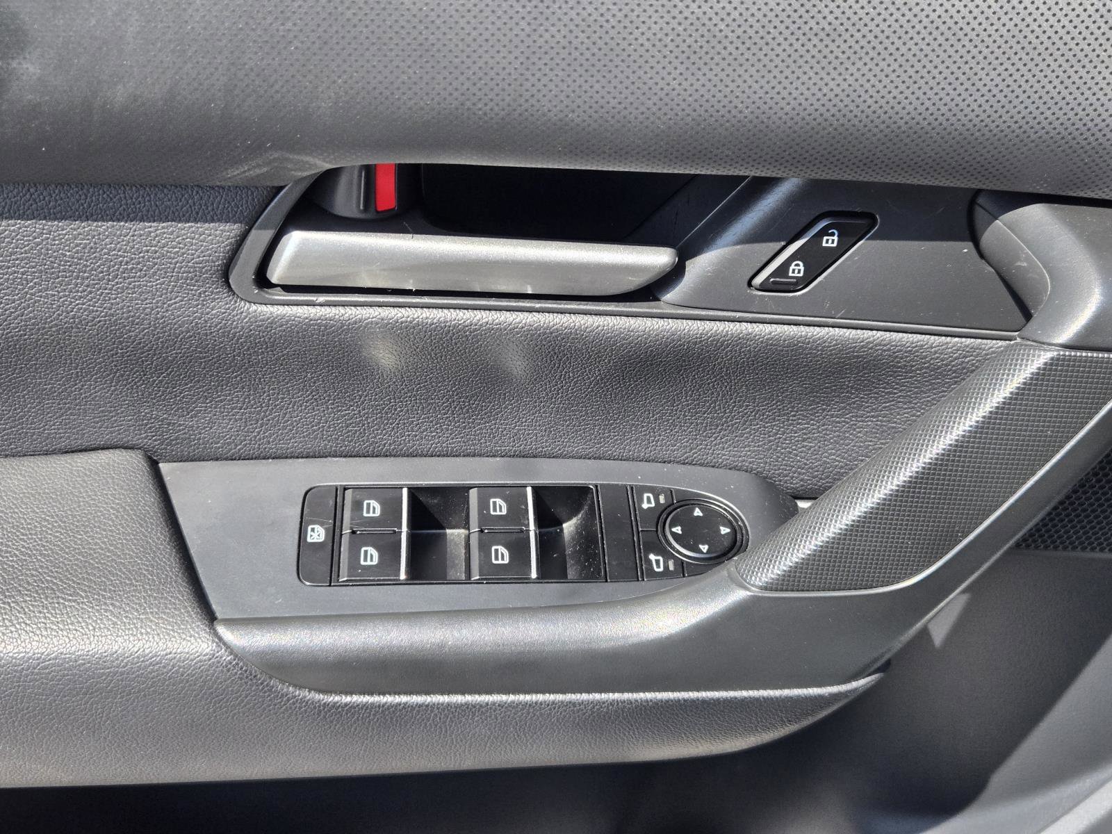 Used 2023 MAZDA CX-50 2.5 S w/ Preferred Plus Pkg image 19