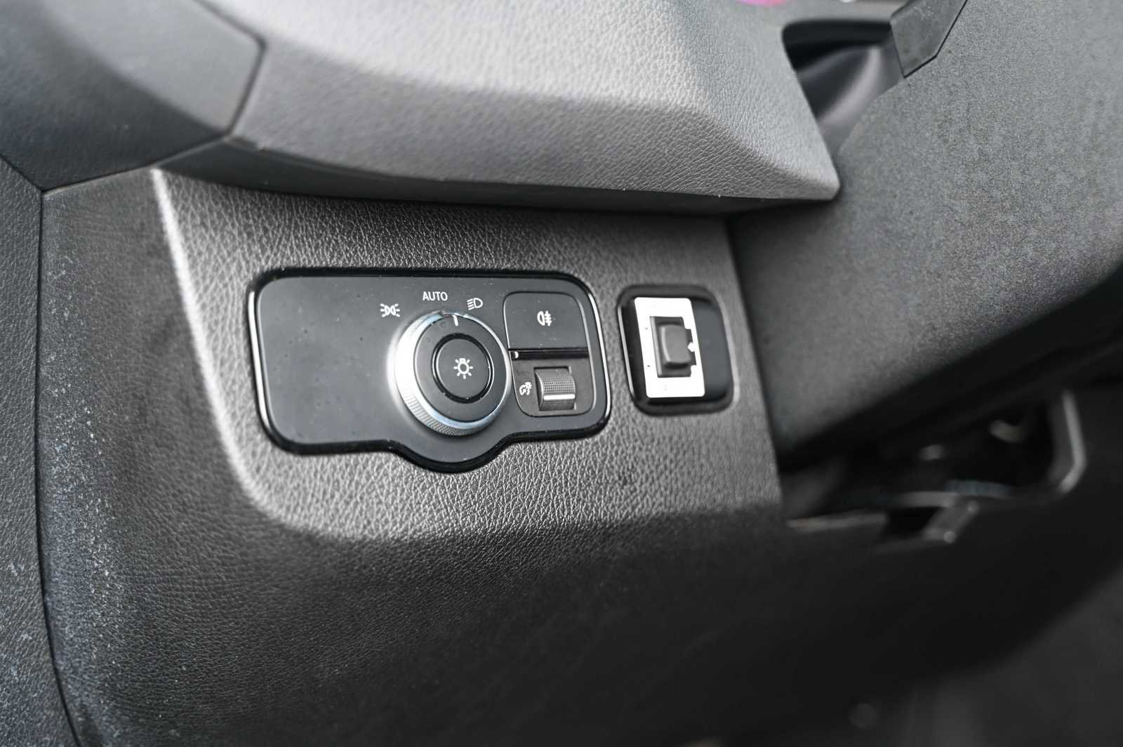 Used 2020 Mercedes-Benz Sprinter 2500 image 14