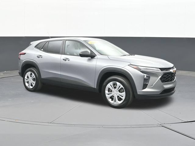 Used 2024 Chevrolet Trax LS FWD image 18