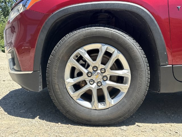 Used 2019 Chevrolet Traverse LT w/ LPO, Floor Liner Package AWD/4WD image 31