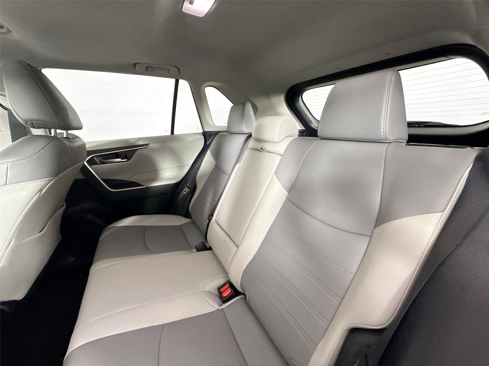 Certified 2025 Toyota RAV4 XLE Premium FWD image 28