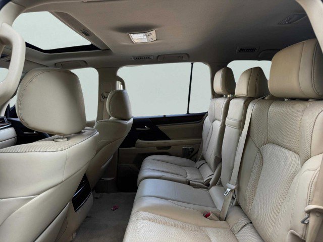 Used 2019 Lexus LX 570 4WD image 39