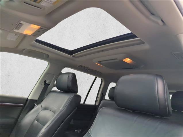 Used 2014 Toyota Land Cruiser AWD/4WD image 25