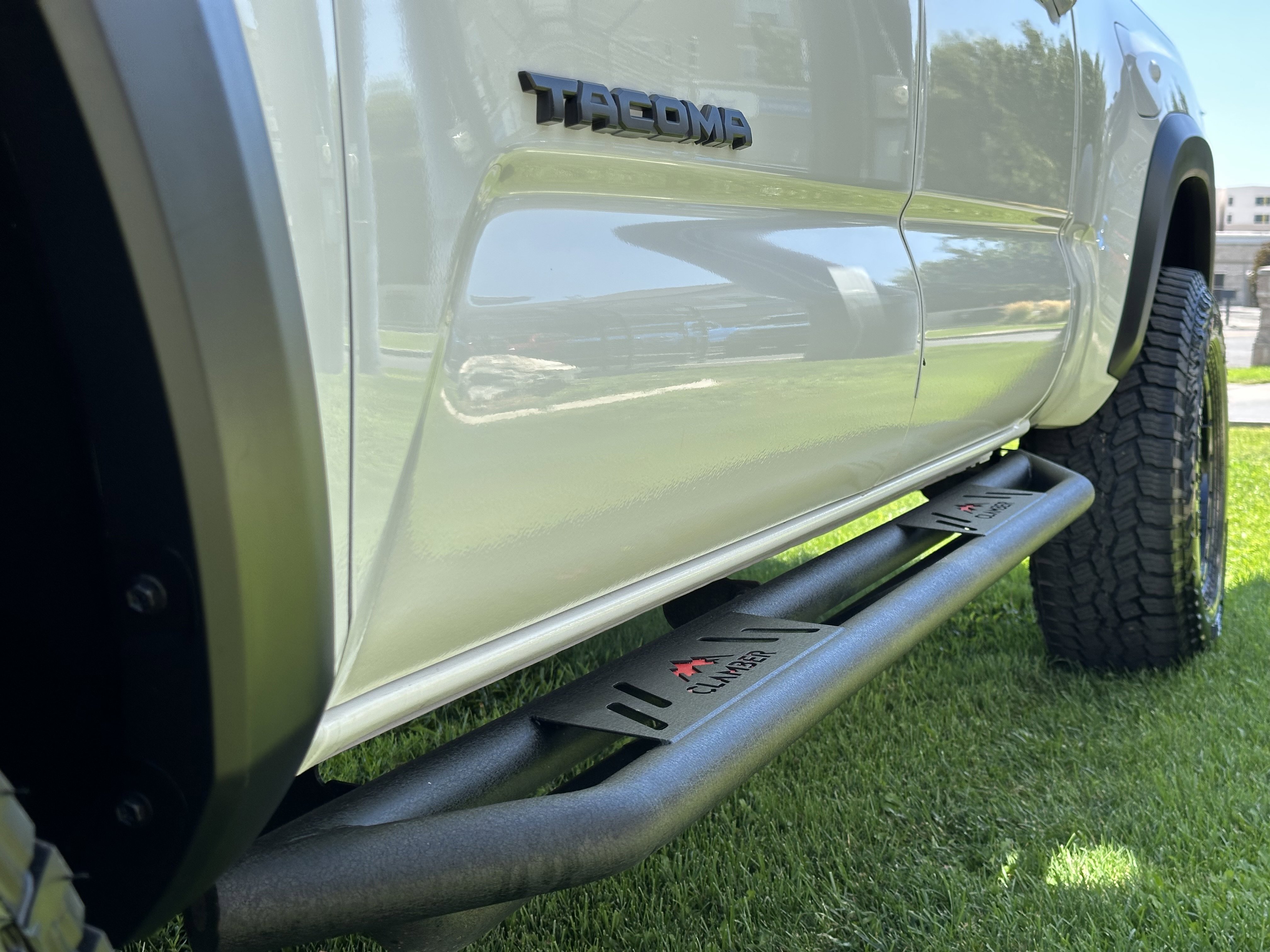Used 2023 Toyota Tacoma TRD Off-Road image 14