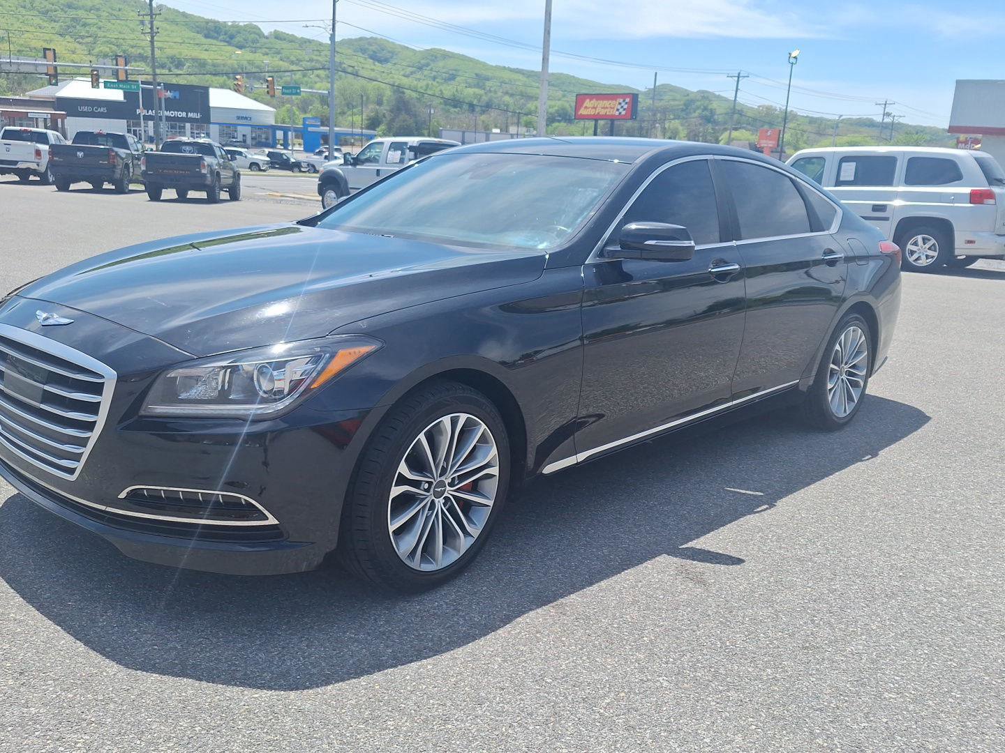 Used 2017 Genesis G80 3.8 RWD image 7