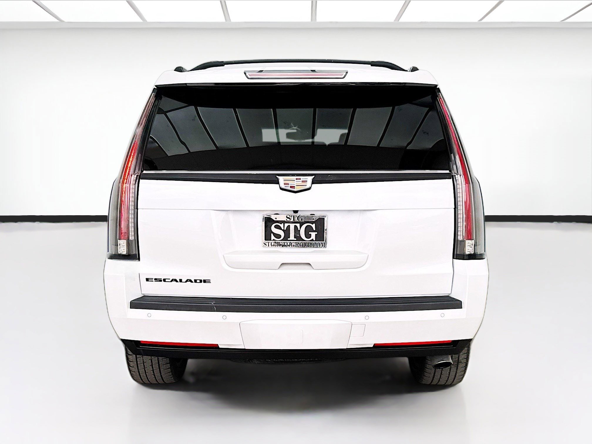 Used 2016 Cadillac Escalade Luxury image 5