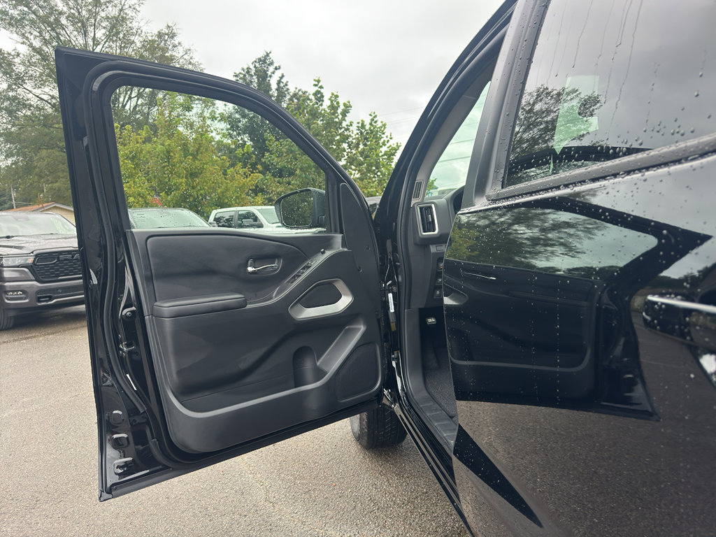 New 2026 Nissan Frontier SV w/ Tow Package image 18
