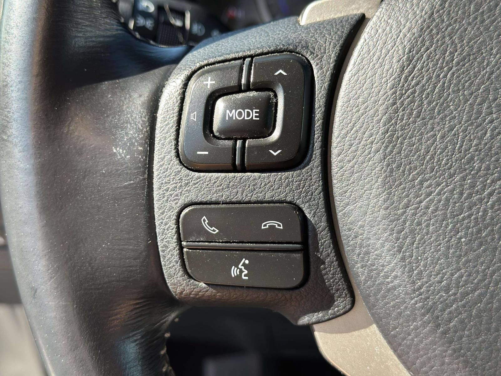 Used 2017 Lexus NX 300h AWD w/ Premium Package image 17