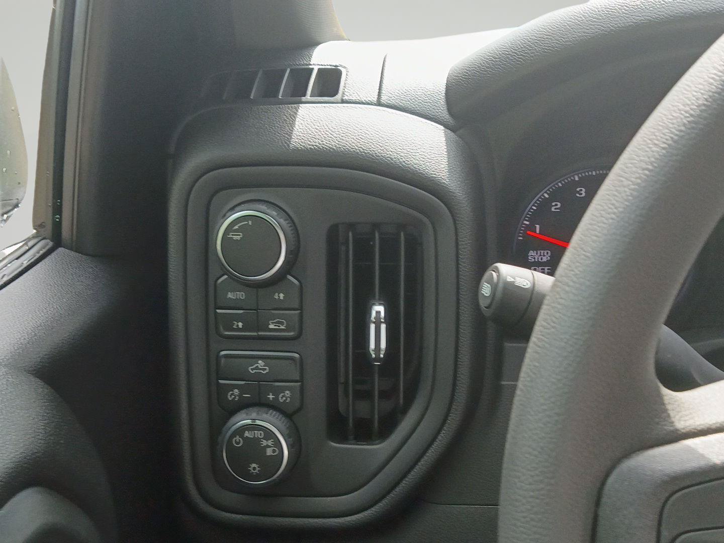 New 2026 Chevrolet Silverado 1500 Custom w/ LPO, Dark Essentials Package AWD/4WD image 12