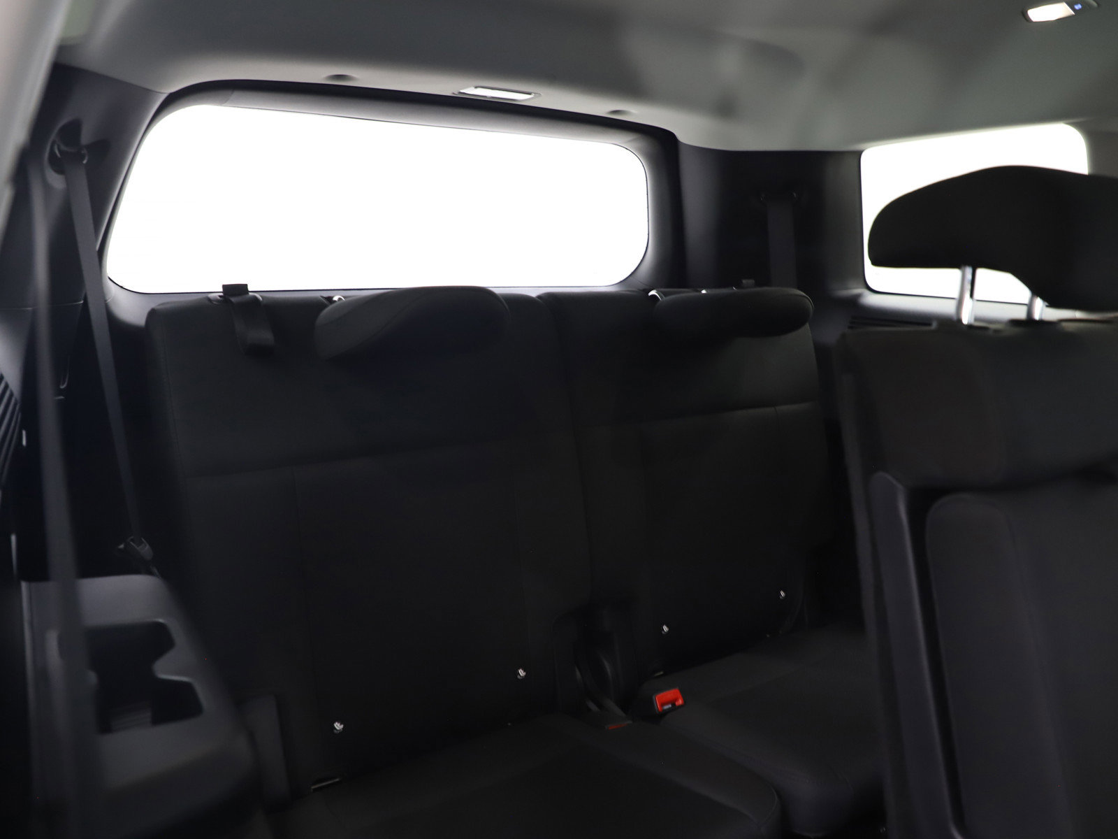 Used 2025 Hyundai Santa Fe SE image 12