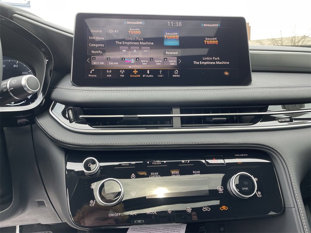 Certified 2025 INFINITI QX60 Luxe w/ Black Edition image 22