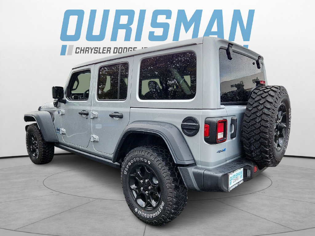 Used 2023 Jeep Wrangler Unlimited w/ Cold Weather Group AWD/4WD image 4